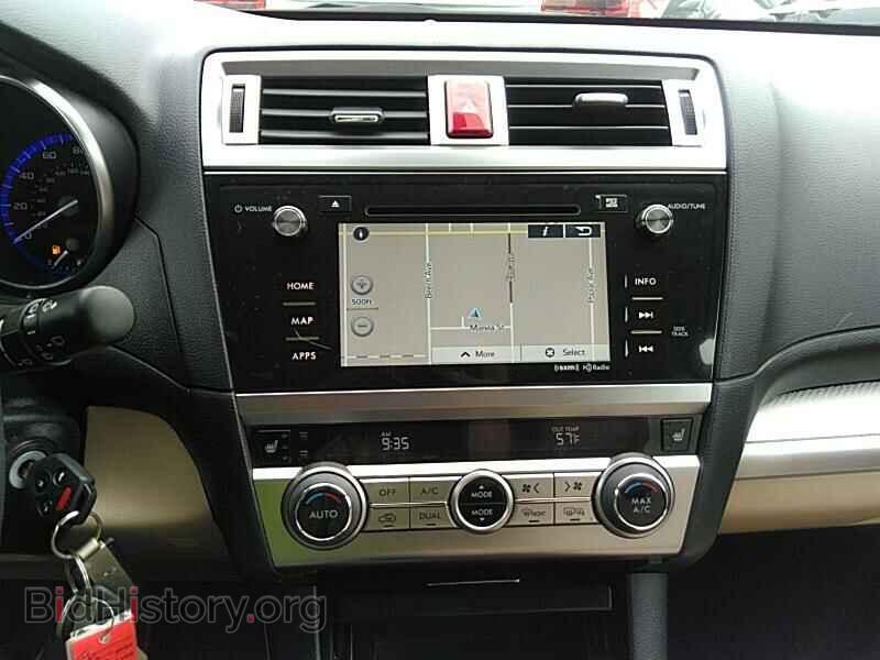 2017 Subaru Outback - VIN: 4S4BSAHC2H3323303 - Фото 4