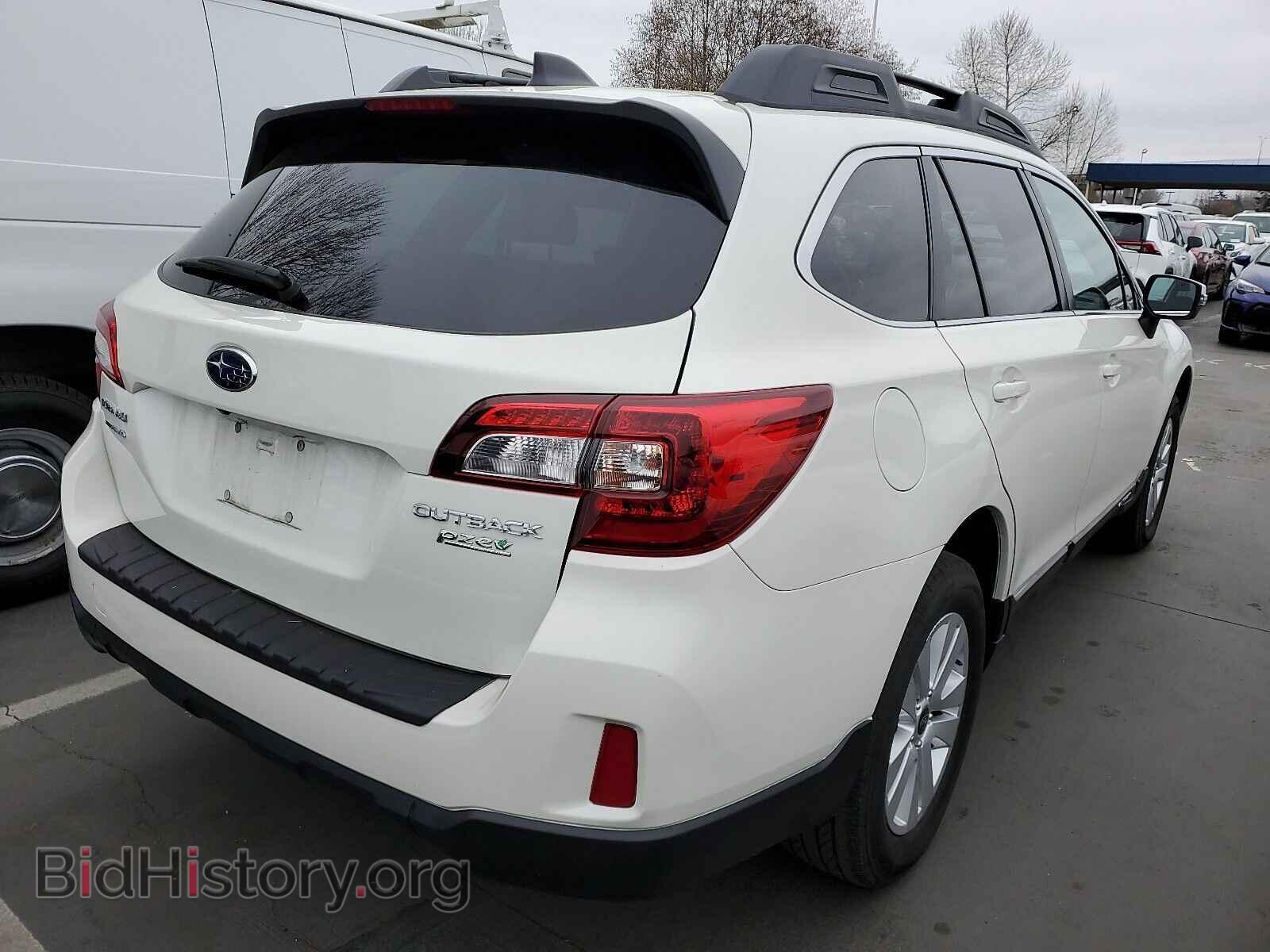 2017 Subaru Outback - VIN: 4S4BSAFC7H3410794 - Фото 2