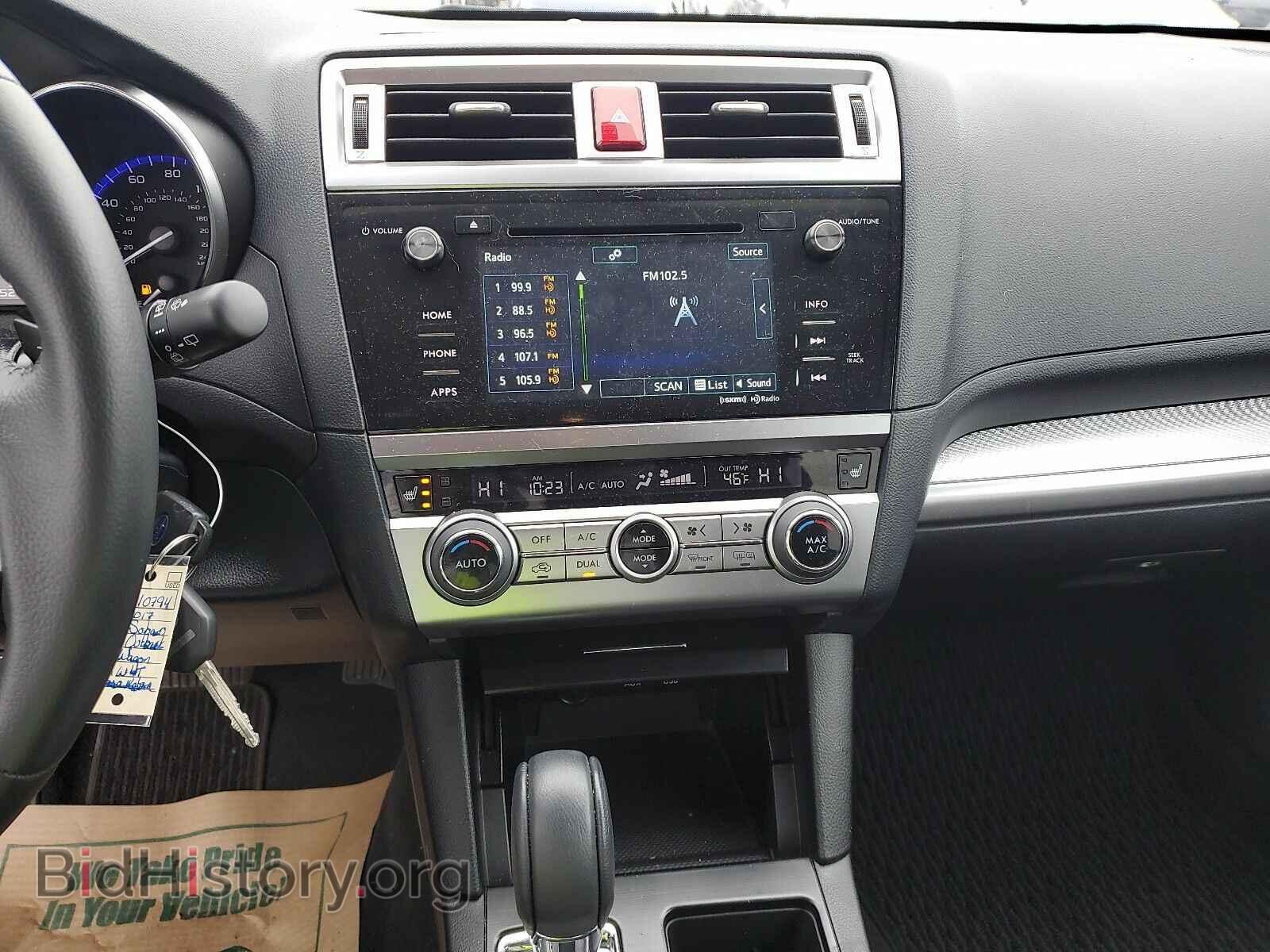 2017 Subaru Outback - VIN: 4S4BSAFC7H3410794 - Фото 4