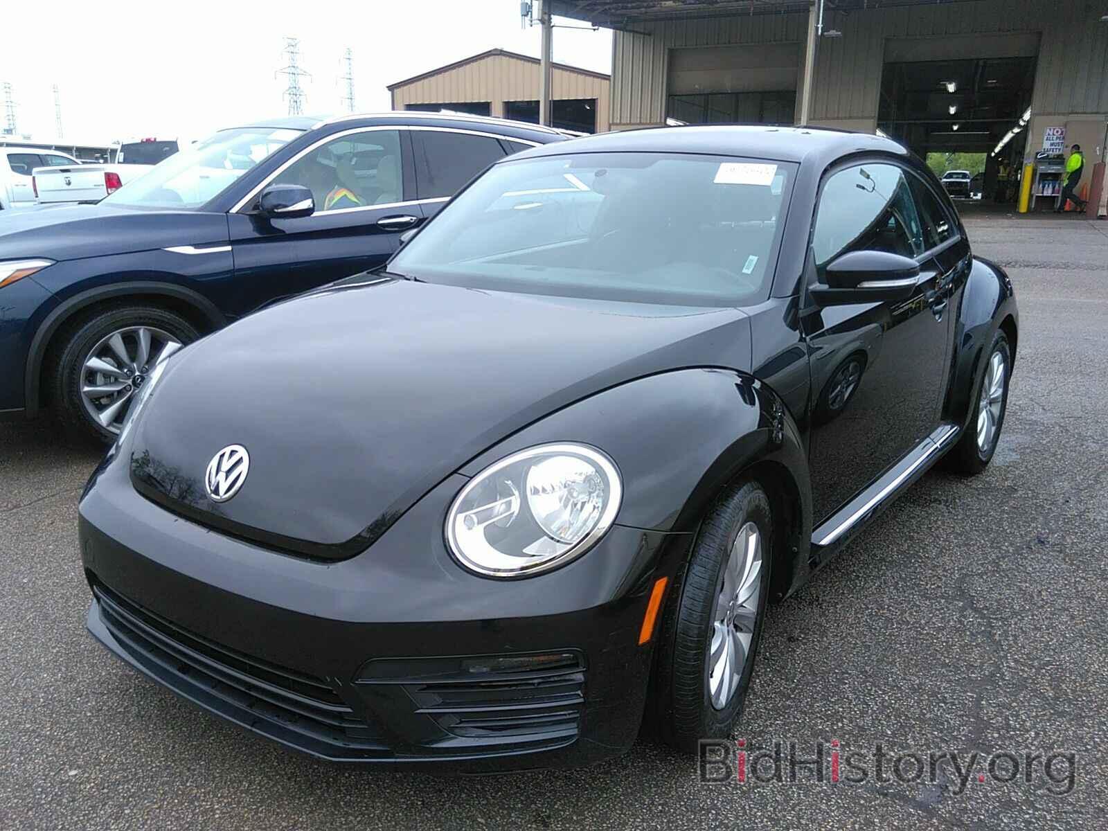 Photo 3VWFD7AT0KM705751 - Volkswagen Beetle 2019