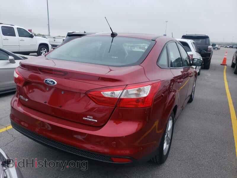 2014 Ford Focus - VIN: 1FADP3F29EL208252 - Фото 2