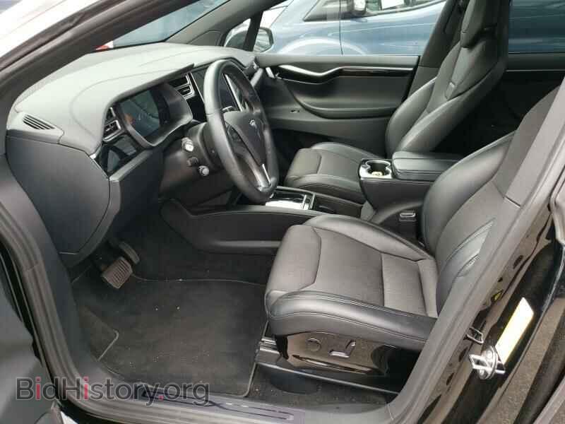 2017 Tesla Model X - VIN: 5YJXCDE26HF032388 - Фото 3
