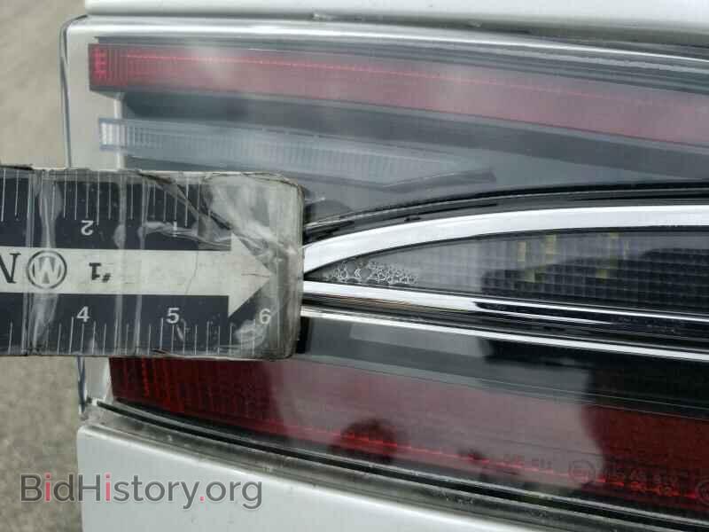 2015 Tesla Model S - VIN: 5YJSA1H47FF083617 - Photo 19