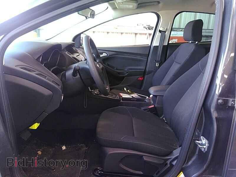 2017 Ford Focus - VIN: 1FADP3F29HL266317 - Фото 3