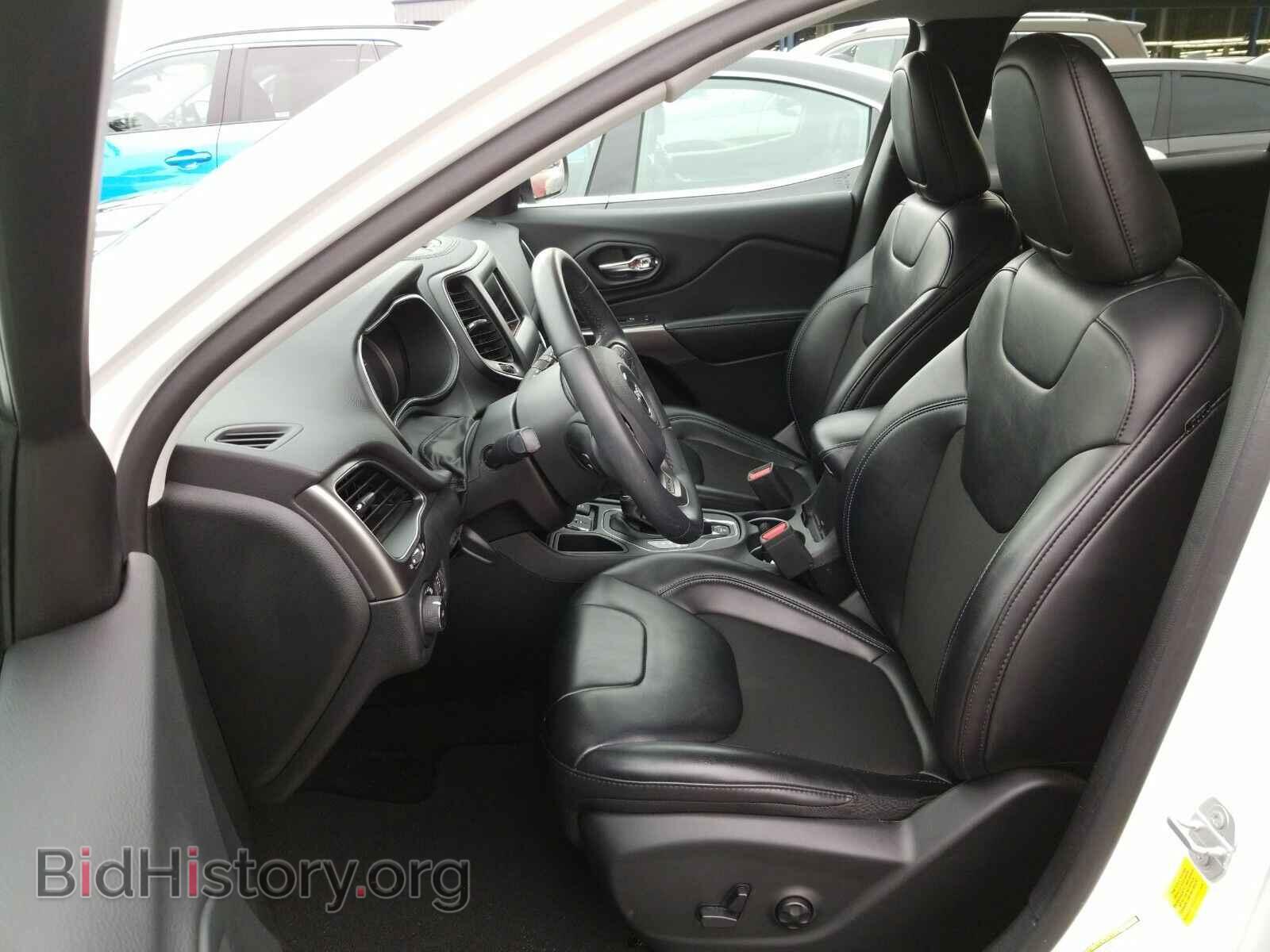 2019 Jeep Cherokee - VIN: 1C4PJLLN2KD153401 - Фото 3