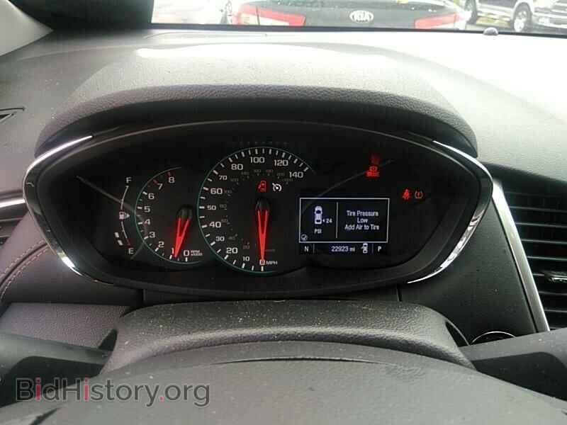 2019 Chevrolet Trax - VIN: KL7CJLSB2KB917827 - Photo 5