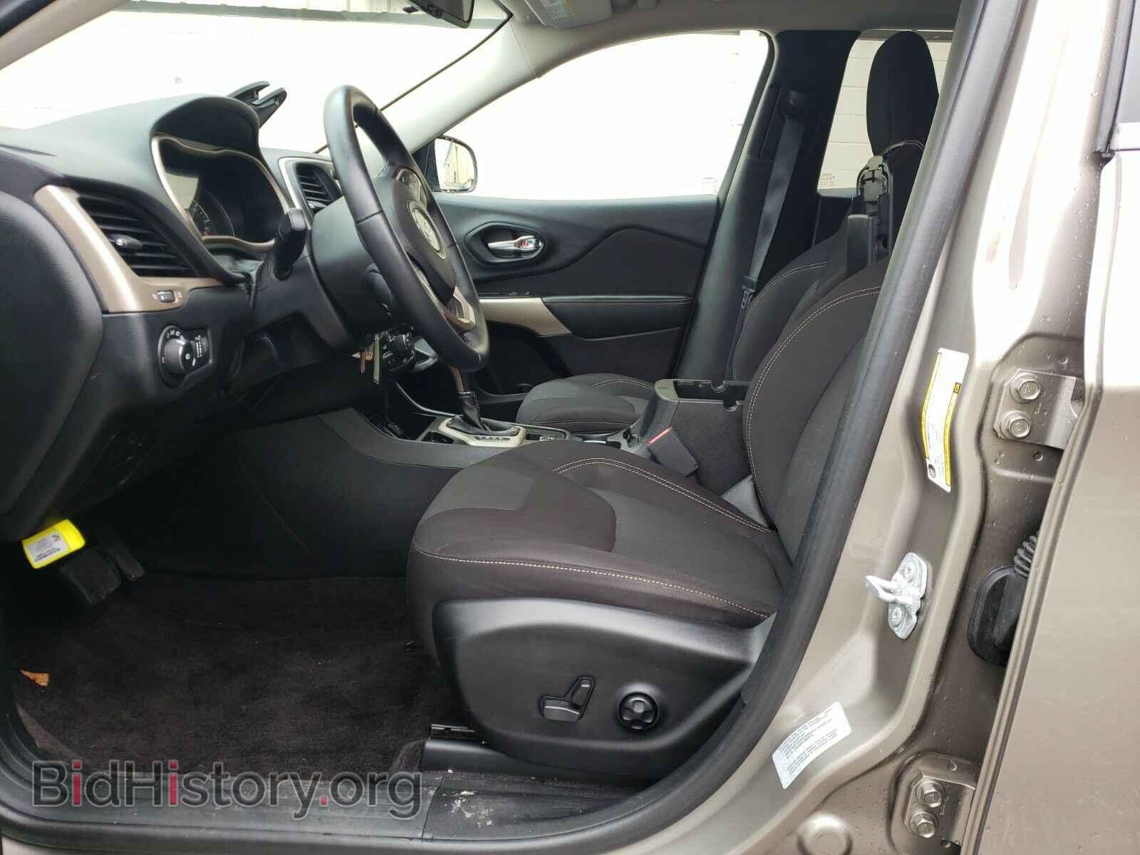 2017 Jeep Cherokee - VIN: 1C4PJLCB7HW574209 - Фото 3