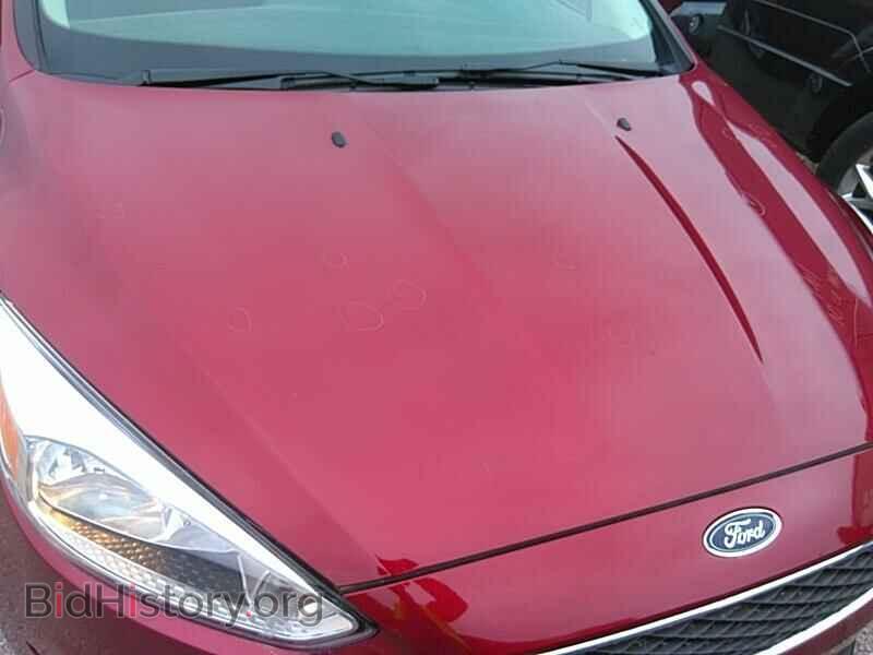 2016 Ford Focus - VIN: 1FADP3F26GL395579 - Photo 11