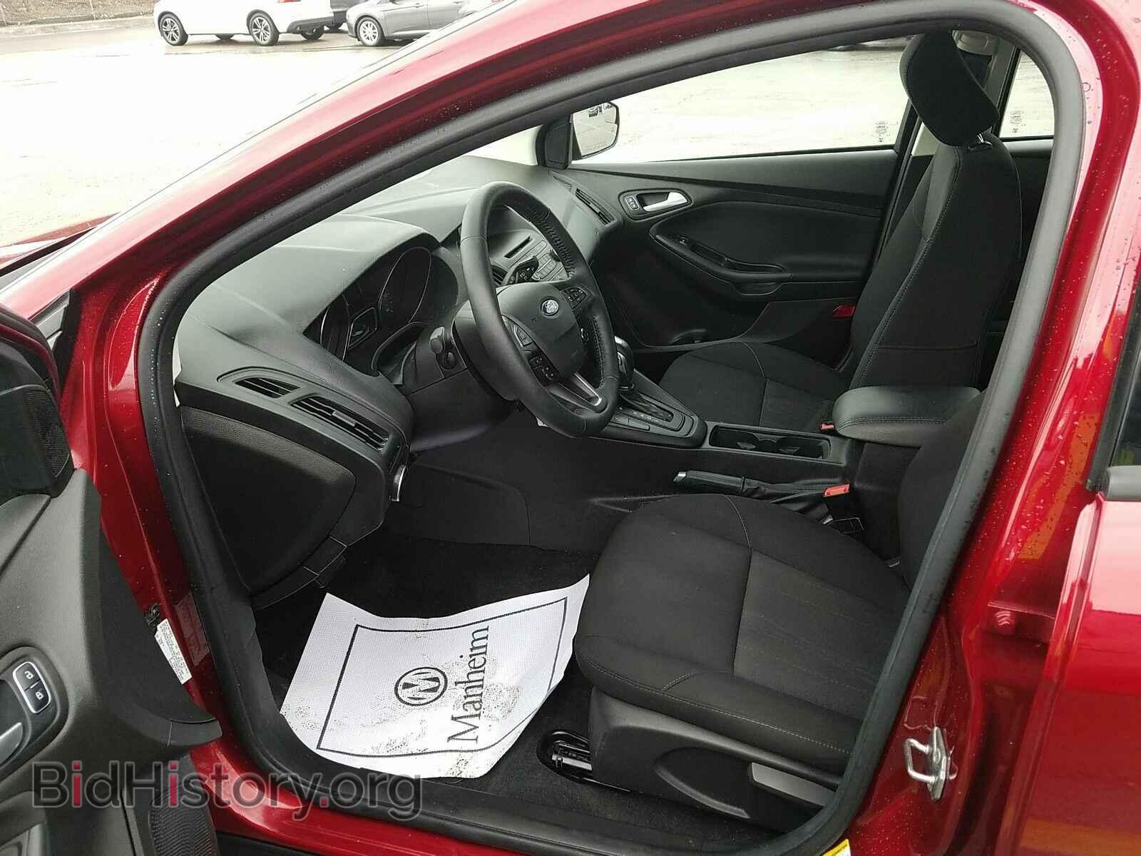 2016 Ford Focus - VIN: 1FADP3F26GL395579 - Photo 3