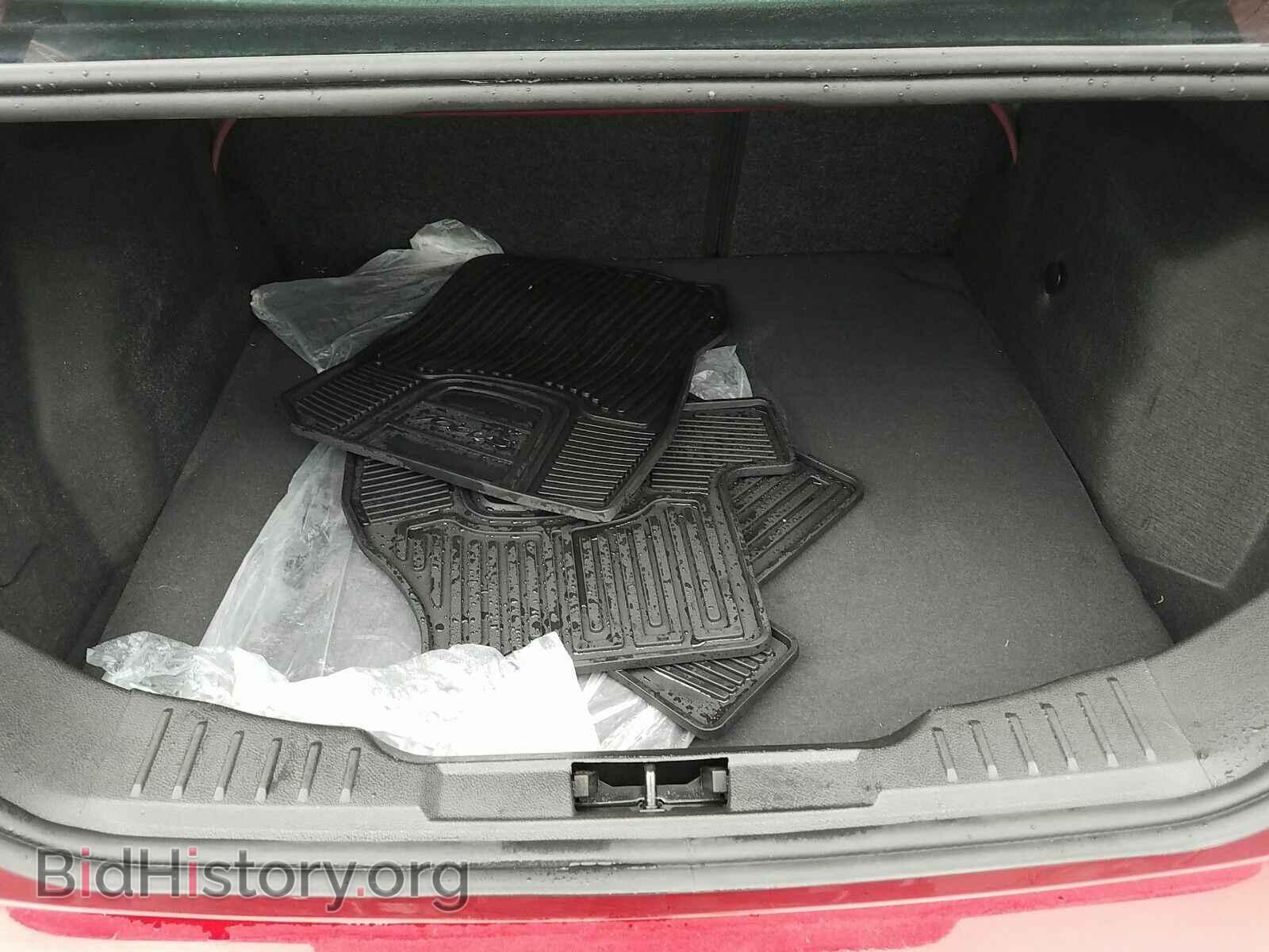 2016 Ford Focus - VIN: 1FADP3F26GL395579 - Photo 7