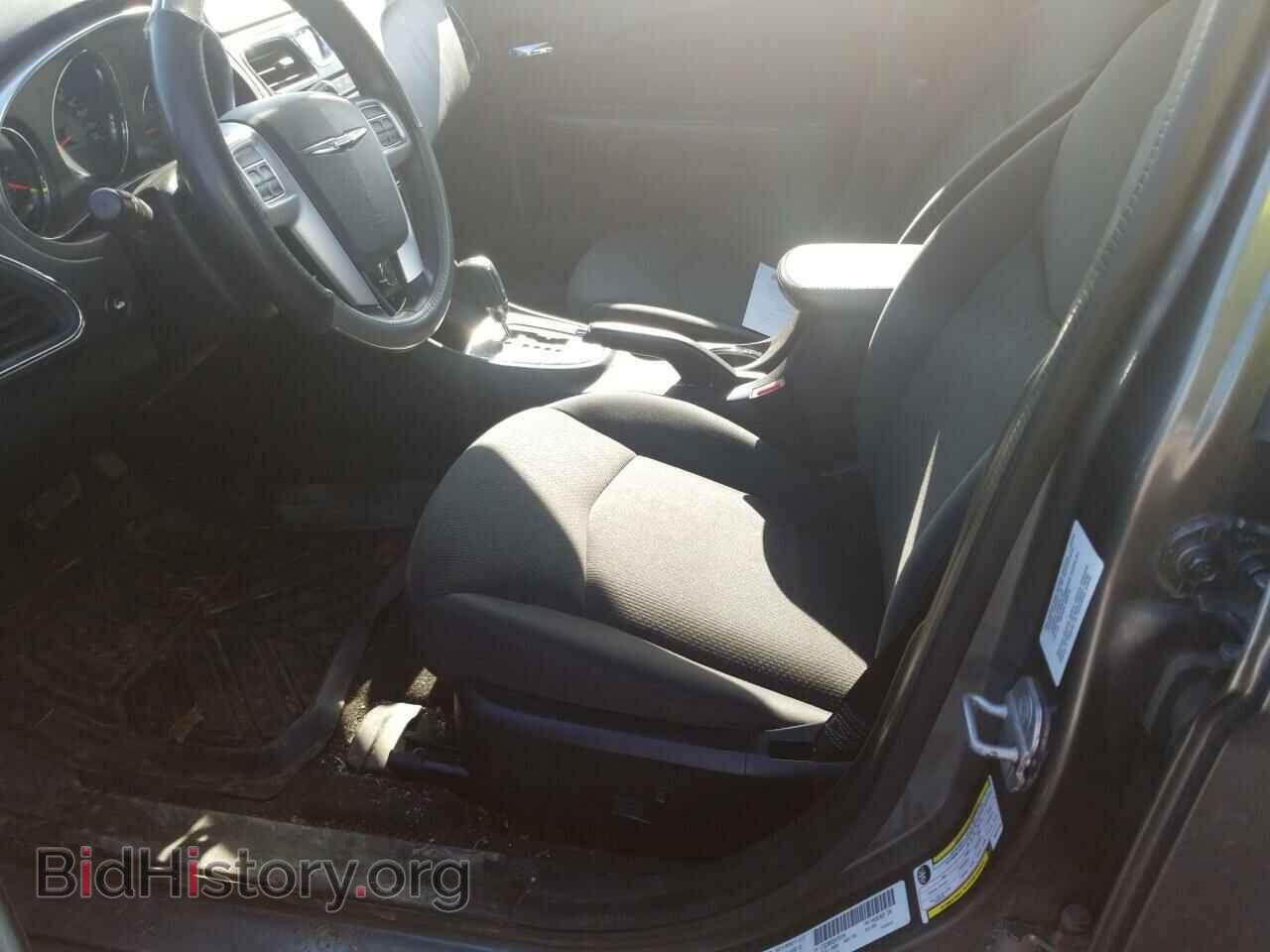 2013 Chrysler 200 - VIN: 1C3CCBBG6DN720104 - Фото 3