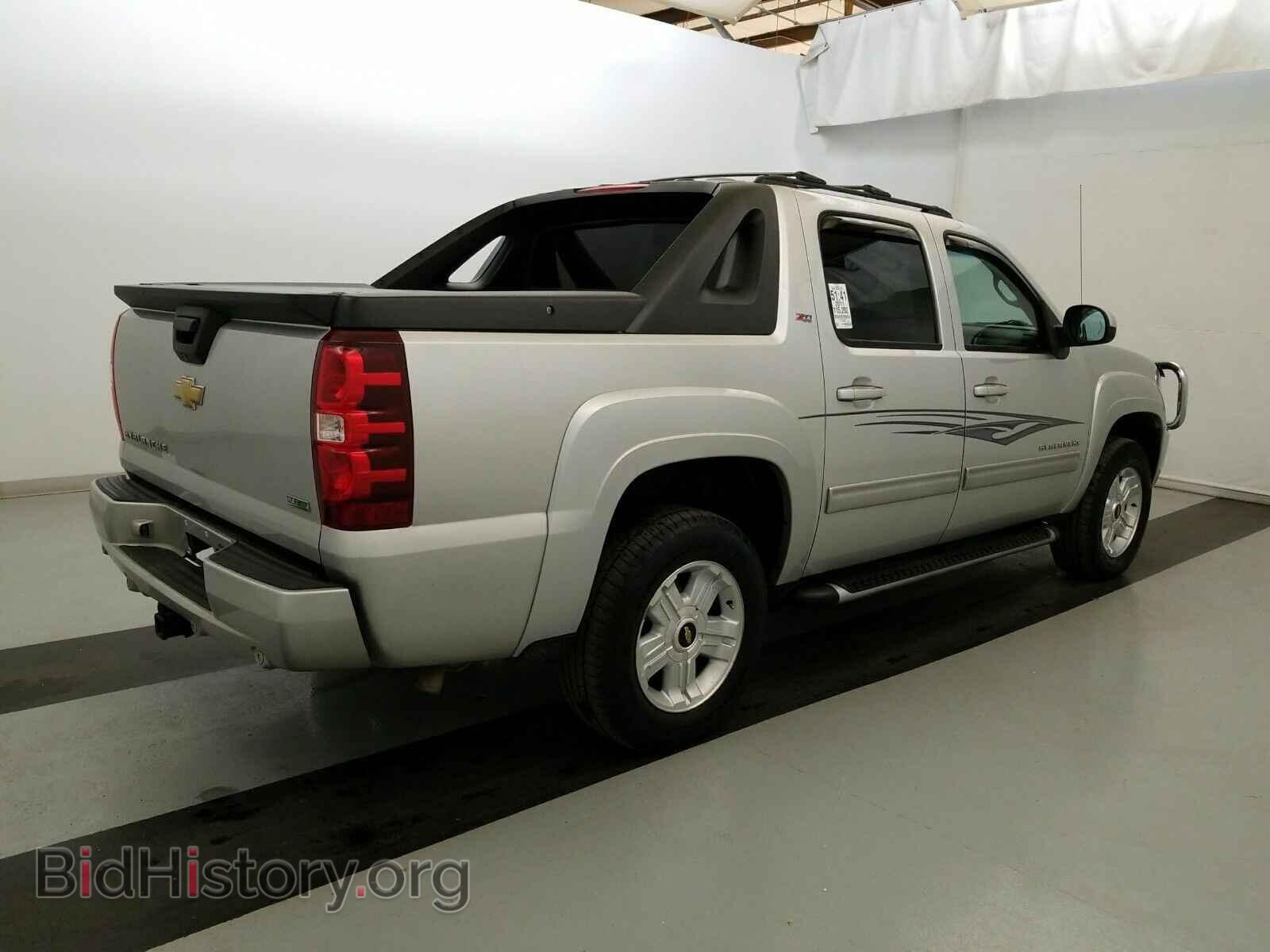 2011 Chevrolet Avalanche - VIN: 3GNTKFE35BG258534 - Фото 4