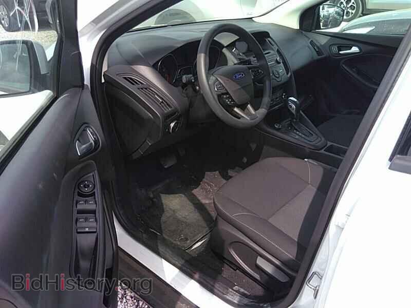 2015 Ford Focus - VIN: 1FADP3F27FL321778 - Photo 3