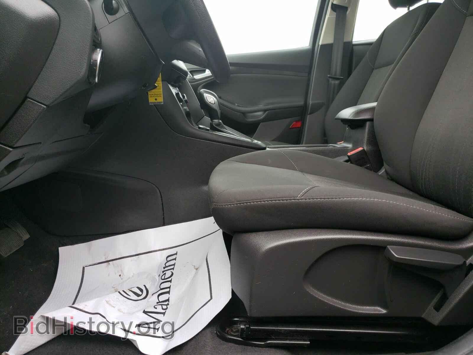 2017 Ford Focus - VIN: 1FADP3F26HL205846 - Фото 3