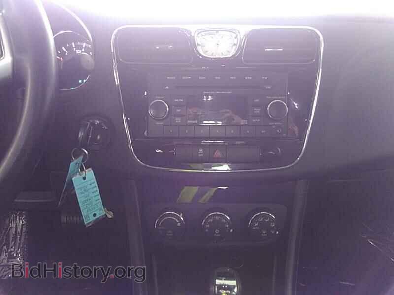 2013 Chrysler 200 - VIN: 1C3CCBBB6DN713920 - Фото 4