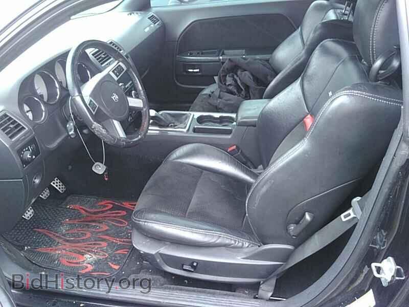 2010 Dodge Challenger - VIN: 2B3CJ7DW0AH109574 - Photo 3