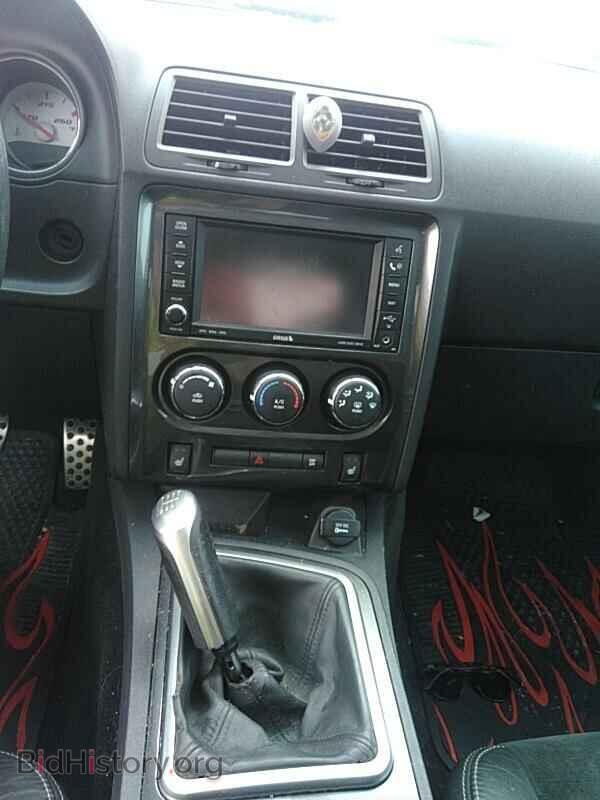 2010 Dodge Challenger - VIN: 2B3CJ7DW0AH109574 - Photo 4