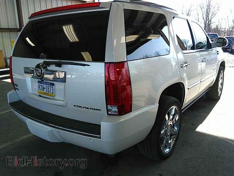 2010 Cadillac Escalade - VIN: 1GYUKCEF3AR223750 - Фото 2