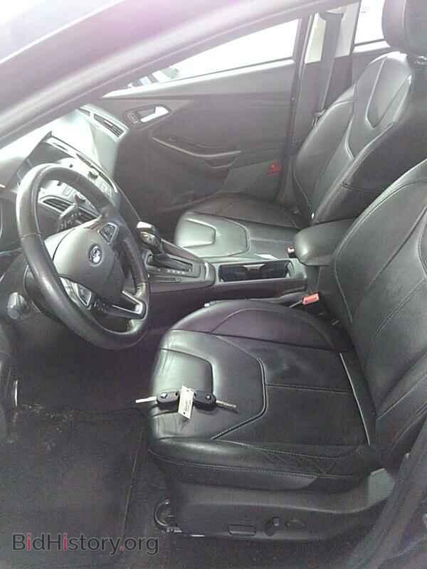 2016 Ford Focus - VIN: 1FADP3F23GL403069 - Photo 3