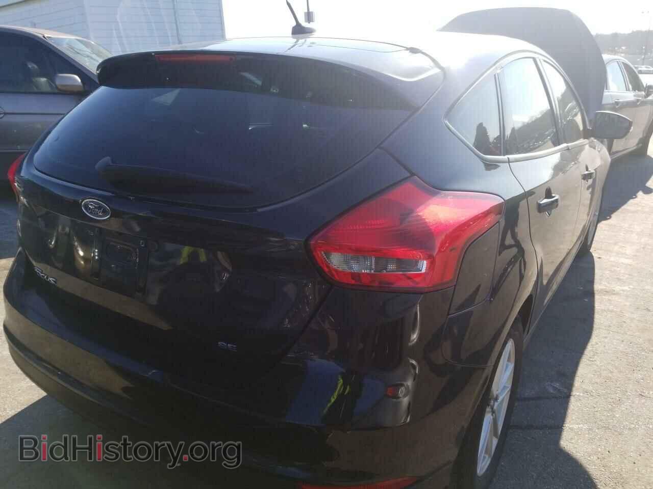 2015 Ford Focus - VIN: 1FADP3K28FL339258 - Фото 2