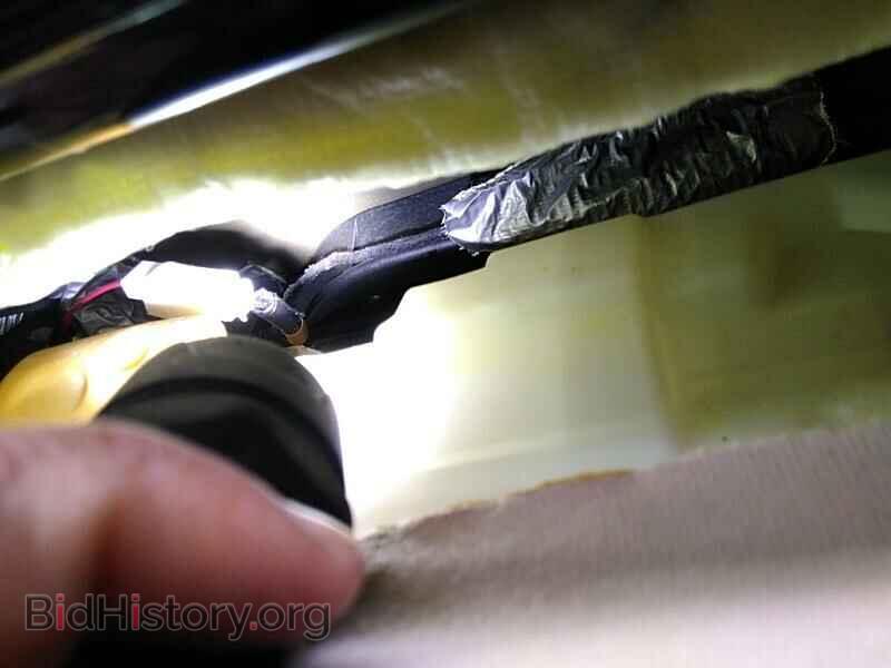 2011 Mitsubishi Eclipse - VIN: 4A31K5DF2BE013247 - Photo 10
