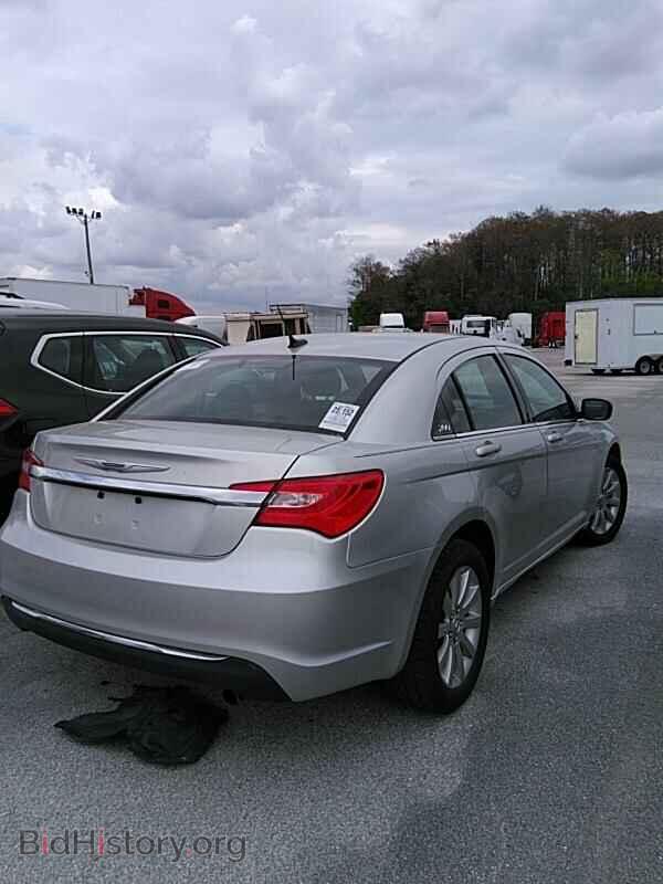 2012 Chrysler 200 - VIN: 1C3CCBBB2CN130081 - Фото 2