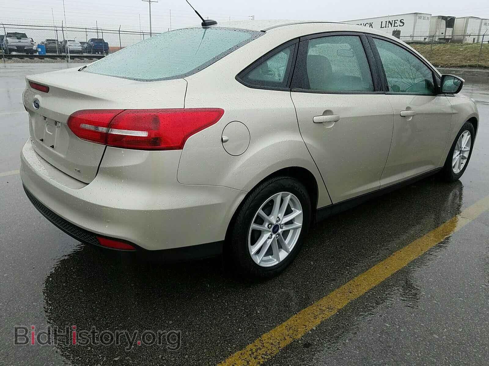 2017 Ford Focus - VIN: 1FADP3F25HL229913 - Фото 2