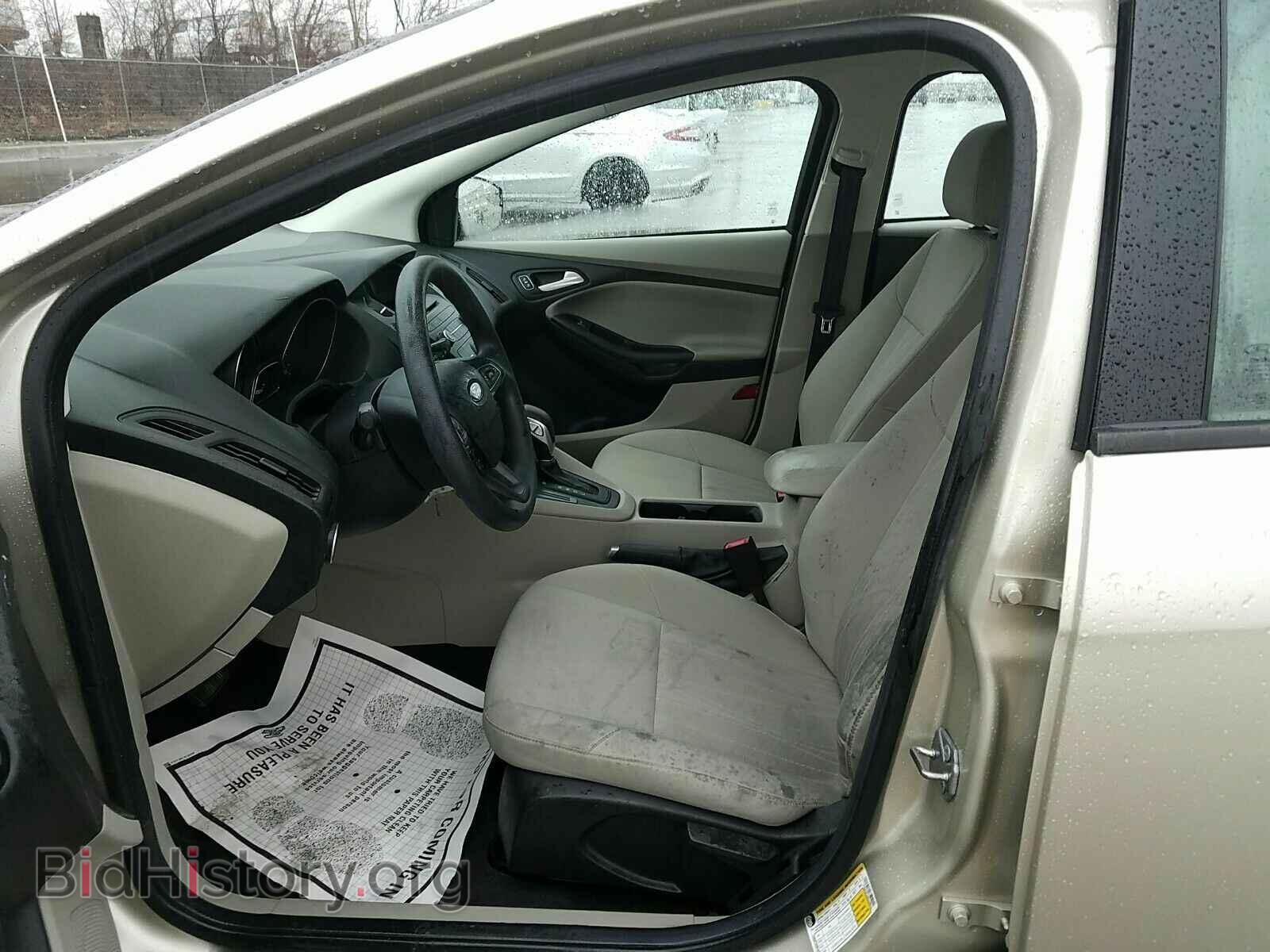 2017 Ford Focus - VIN: 1FADP3F25HL229913 - Фото 3