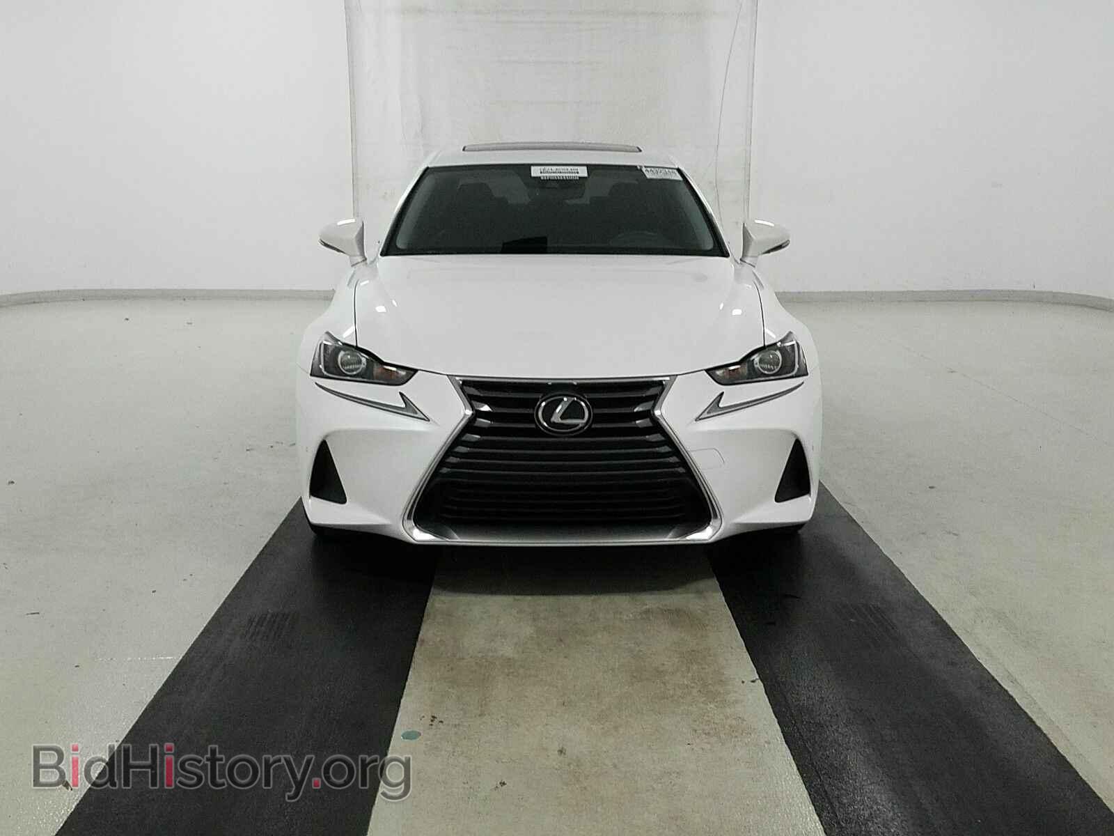 2018 Lexus IS - VIN: JTHBA1D2XJ5068185 - Фото 2