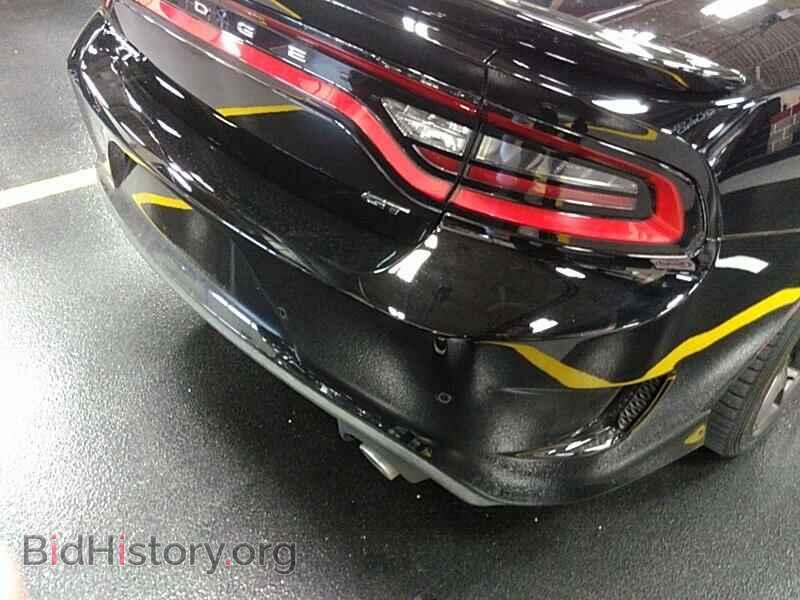2019 Dodge Charger - VIN: 2C3CDXHG4KH567424 - Фото 9
