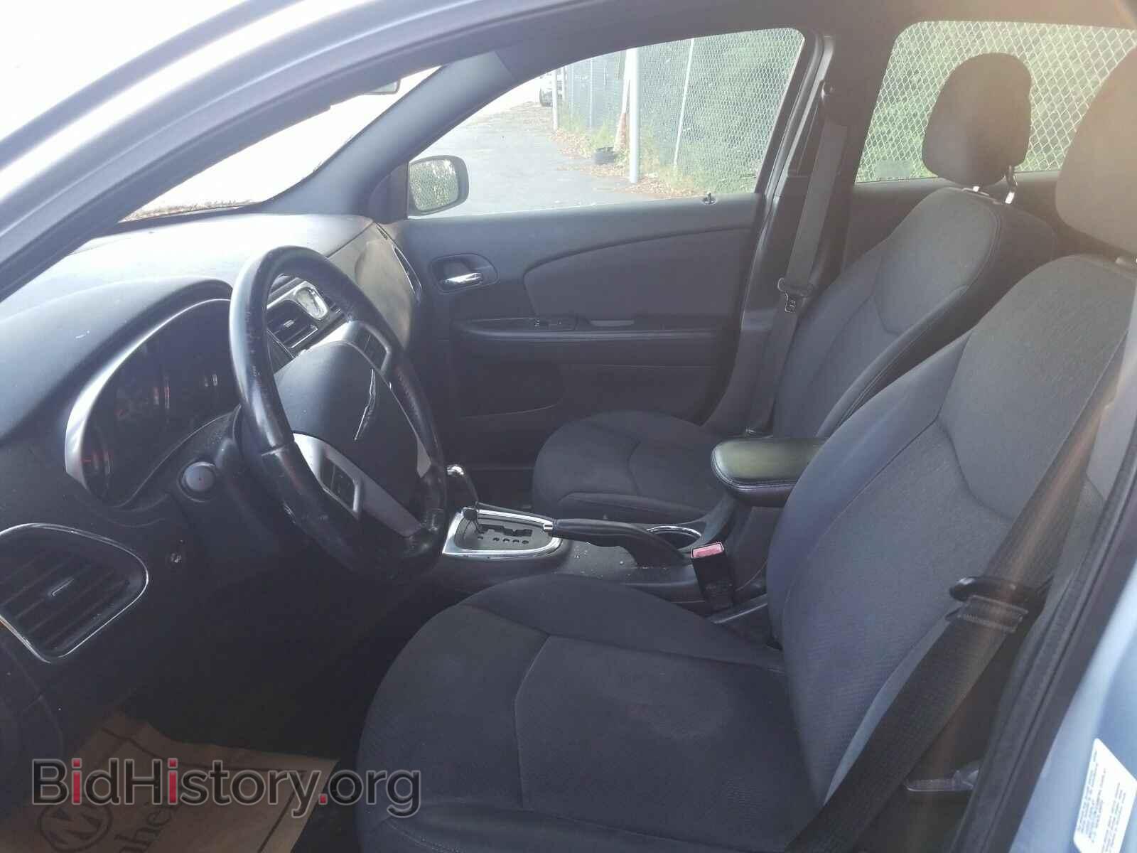 2013 Chrysler 200 - VIN: 1C3CCBBB8DN550266 - Фото 3