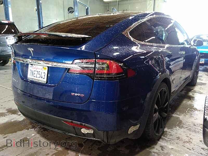 2016 Tesla Model X - VIN: 5YJXCAE41GF000334 - Фото 2