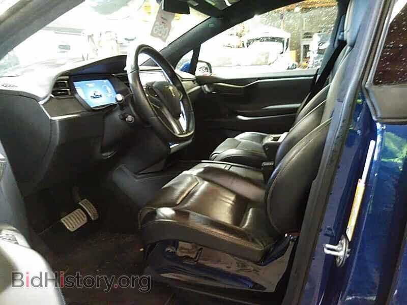 2016 Tesla Model X - VIN: 5YJXCAE41GF000334 - Фото 3