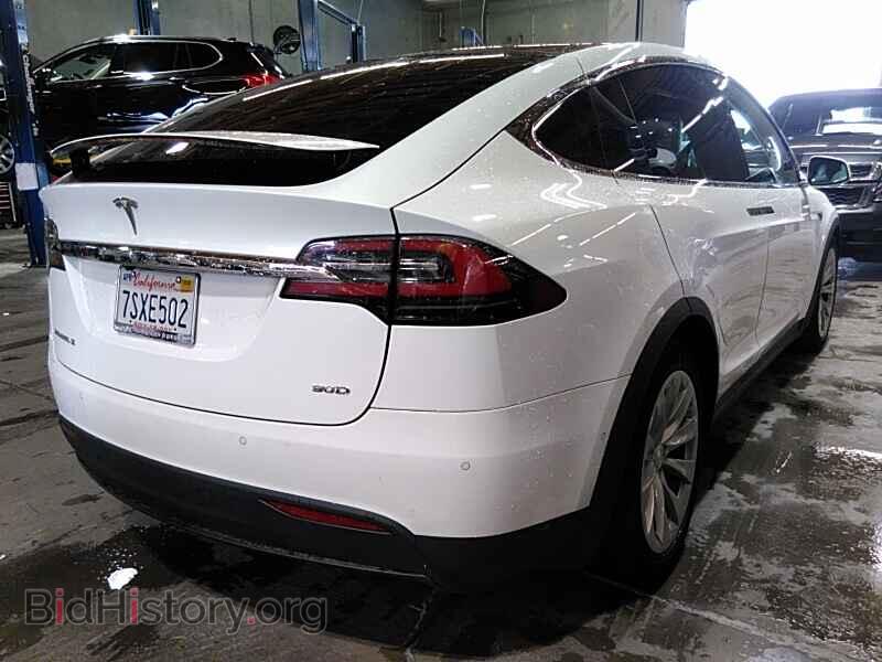 2016 Tesla Model X - VIN: 5YJXCAE22GF002124 - Фото 2