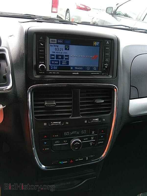 2011 Dodge Grand Caravan - VIN: 2D4RN7DG2BR697420 - Фото 4