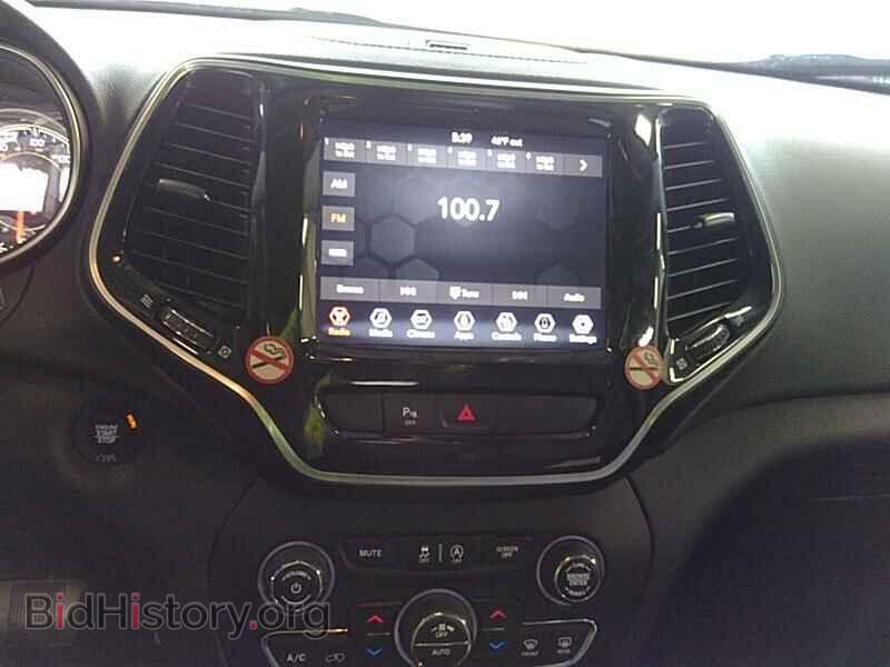 2019 Jeep Cherokee - VIN: 1C4PJLDB2KD324314 - Photo 4