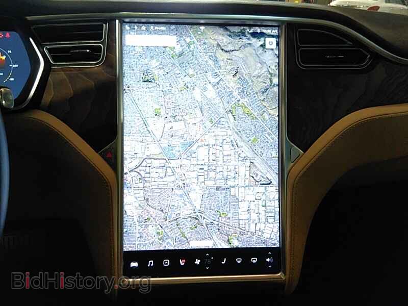 2016 Tesla Model S - VIN: 5YJSA1E20GF151132 - Photo 4