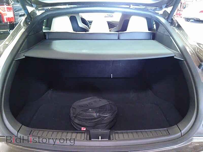 2016 Tesla Model S - VIN: 5YJSA1E20GF151132 - Photo 7