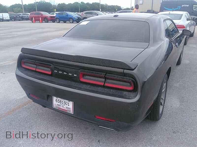 2018 Dodge Challenger - VIN: 2C3CDZAG4JH252045 - Фото 2