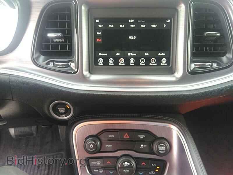 2018 Dodge Challenger - VIN: 2C3CDZAG4JH252045 - Фото 4