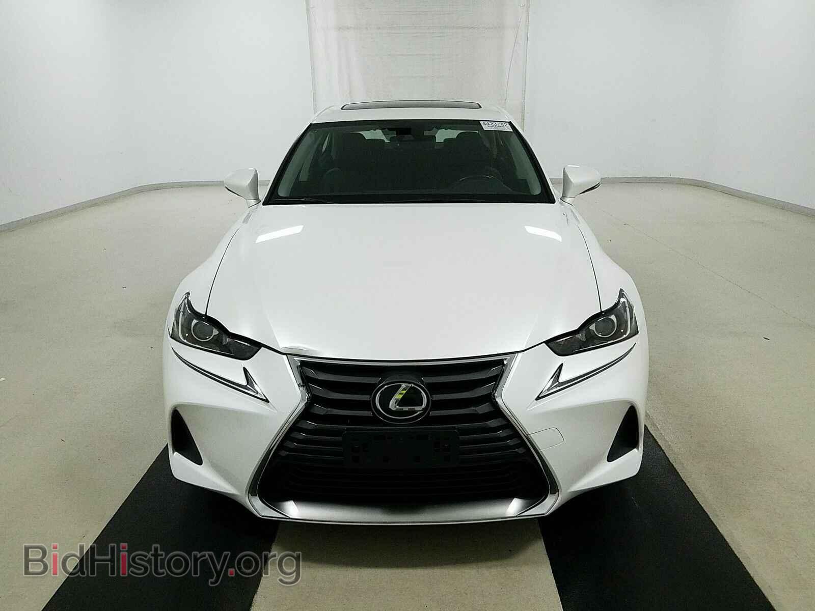 2017 Lexus IS - VIN: JTHCM1D27H5019676 - Фото 2