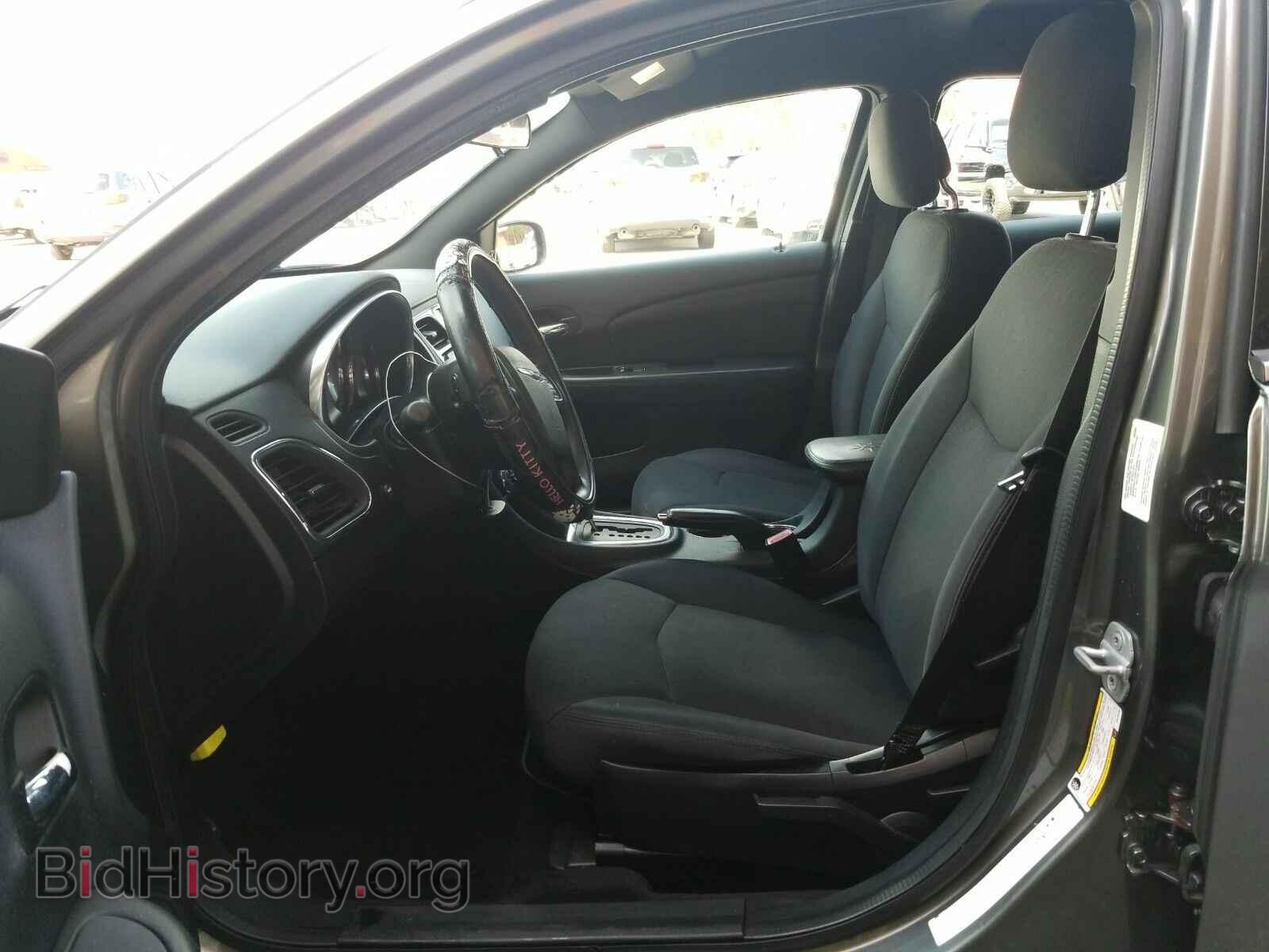 2013 Chrysler 200 - VIN: 1C3CCBAB4DN706109 - Photo 3