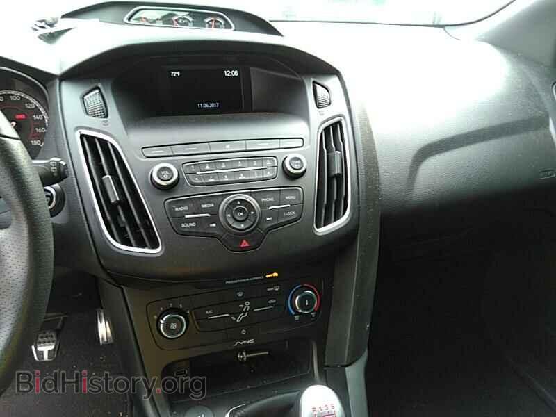 2018 Ford Focus - VIN: 1FADP3L92JL233005 - Фото 4