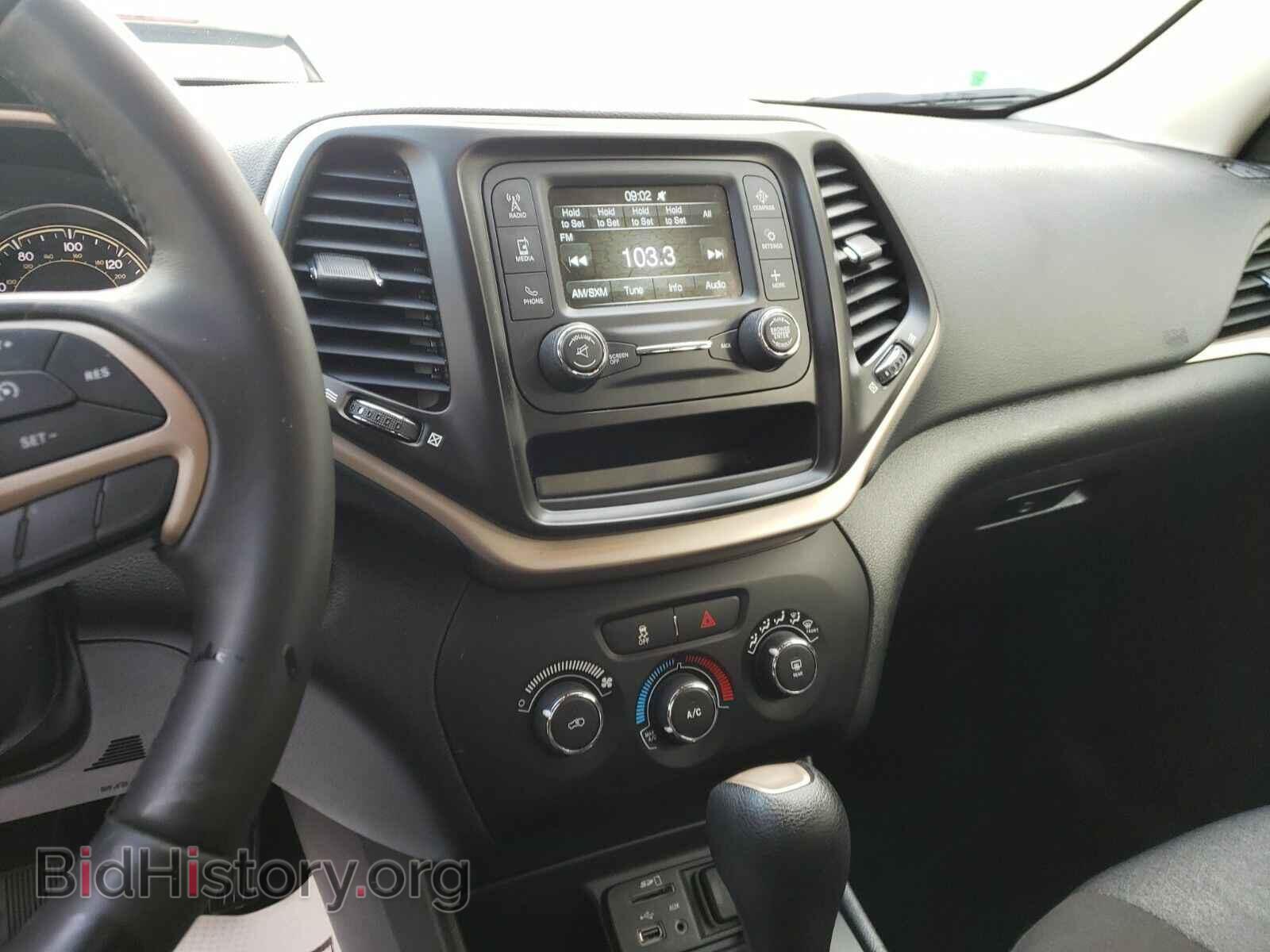 2018 Jeep Cherokee - VIN: 1C4PJLCB8JD595474 - Фото 4