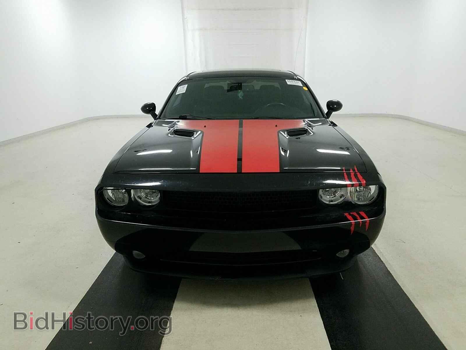 2013 Dodge Challenger - VIN: 2C3CDYAG0DH594235 - Фото 2
