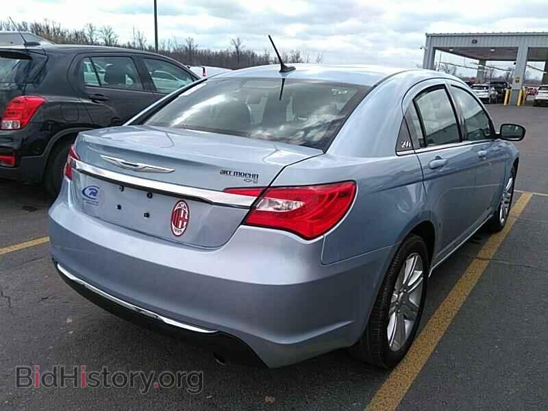 2012 Chrysler 200 - VIN: 1C3CCBBG2CN160600 - Фото 2