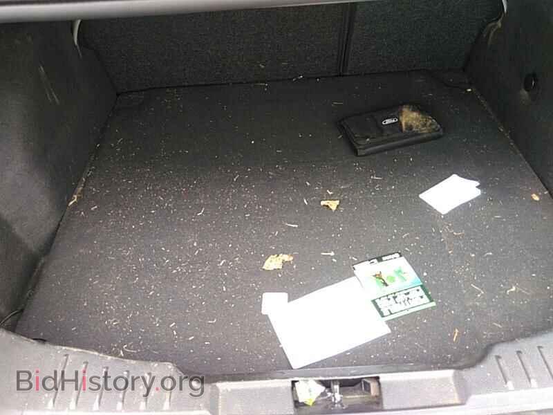 2016 Ford Focus - VIN: 1FADP3E27GL241691 - Photo 7