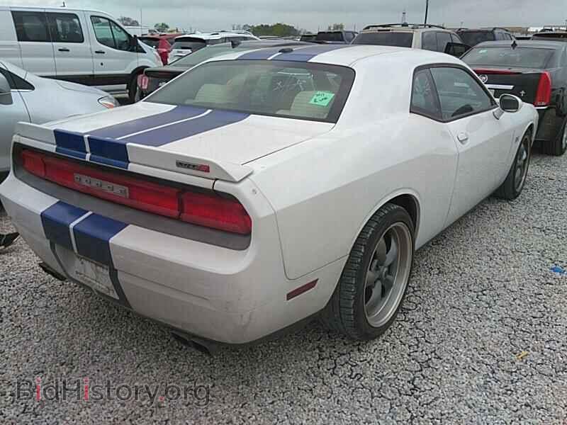 2011 Dodge Challenger - VIN: 2B3CJ7DJ4BH509854 - Фото 2