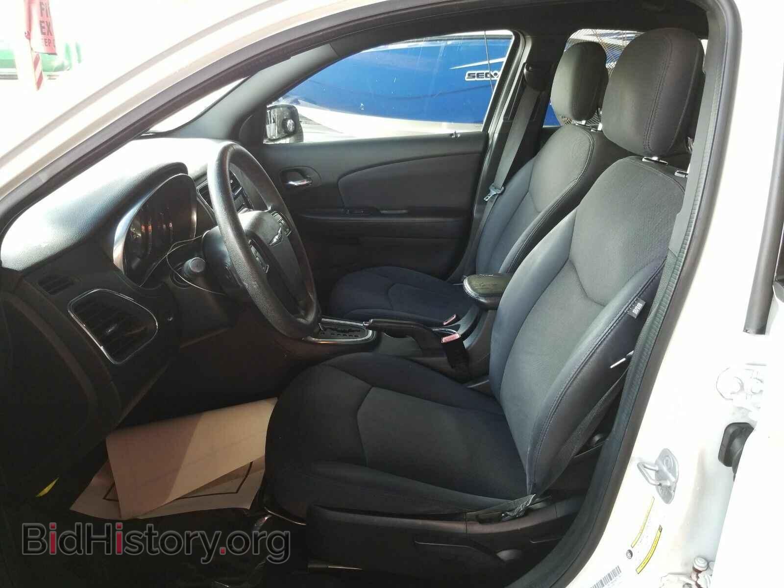 2012 Chrysler 200 - VIN: 1C3CCBABXCN273264 - Фото 3