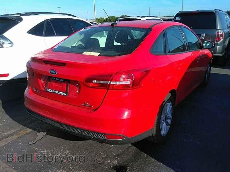 2015 Ford Focus - VIN: 1FADP3F2XFL262967 - Photo 2